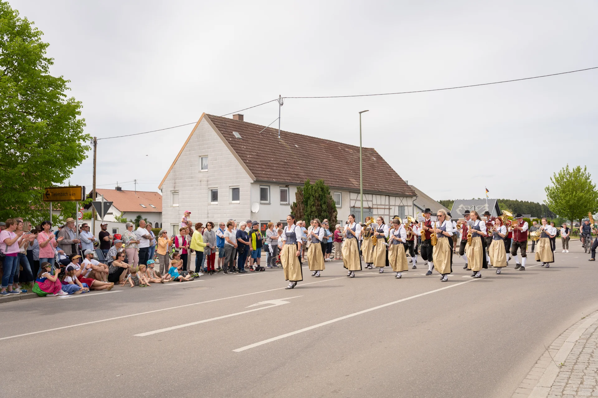 Bild: Festumzug Gannertshofen