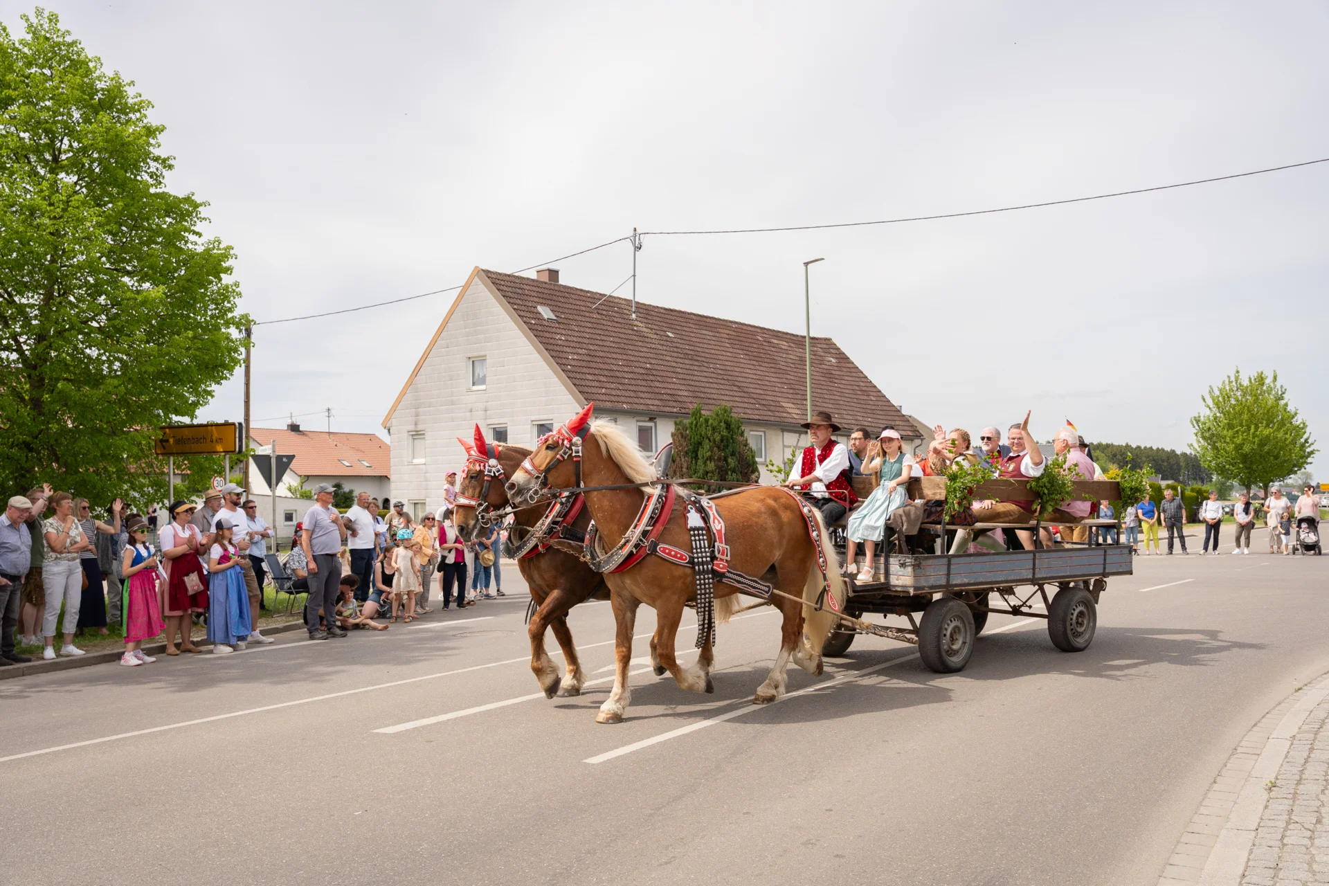 Bild: Festumzug Gannertshofen