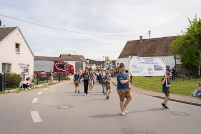Festumzug Gannertshofen  (Bild vergr&ouml;&szlig;ern)