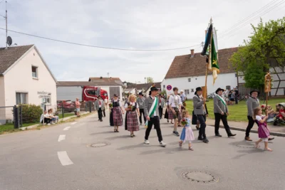 Festumzug Gannertshofen  (Bild vergr&ouml;&szlig;ern)