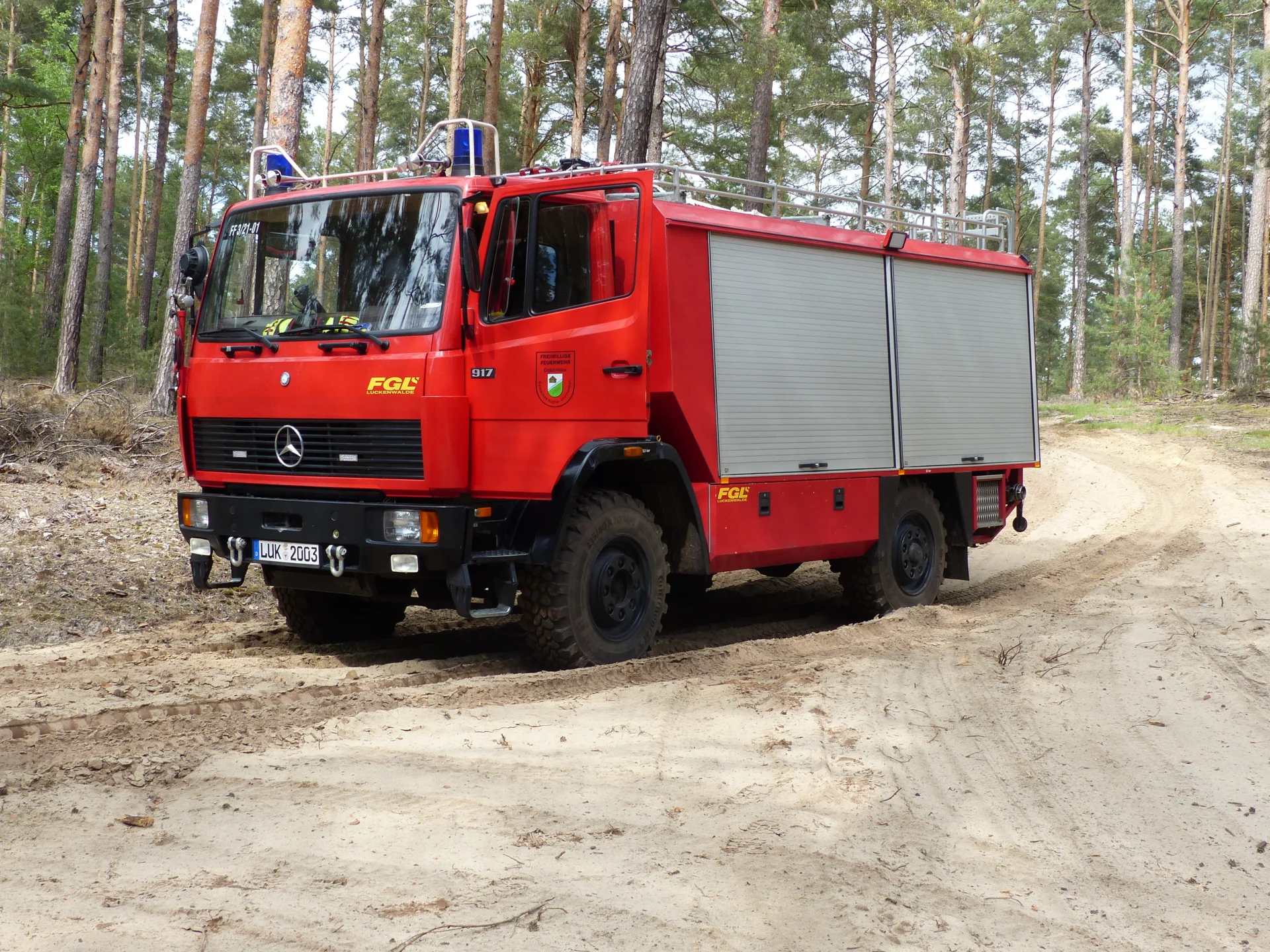 Bild: TLF im feinen Sand