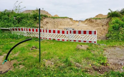 Blick hinauf ins Neubaugebiet 
