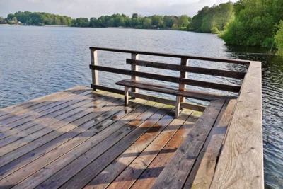 Sitzecke auf dem Wasser 