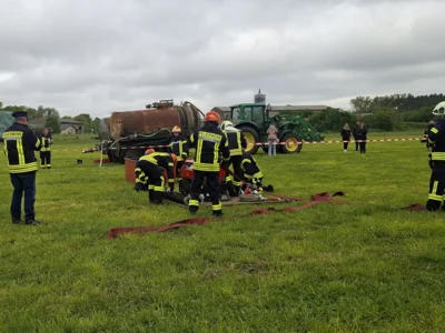 Foto des Albums: Amtsfeuerwehrtag und Amtsjugendfeuerwehrtag Putlitz-Berge in Hülsebeck