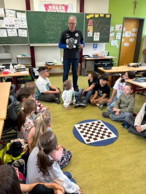 Foto des Albums: Unser Schulbegleiter Wolfgang Schmitt – Schach mit Herz und Rekorden