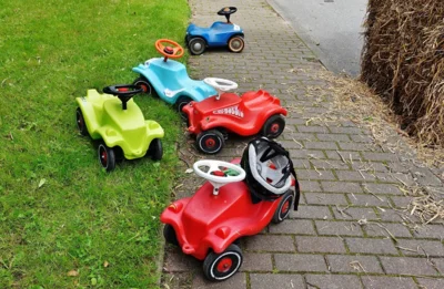 Kleiner Bobbycar-Fuhrpark 