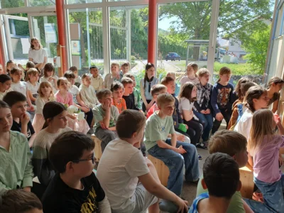 Foto des Albums: Offene Bühne im Schulhaus Hollstadt  - der Talentschuppen