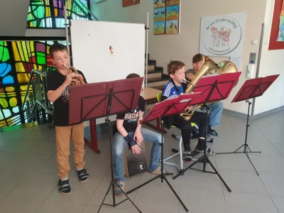 Foto des Albums: Offene Bühne im Schulhaus Hollstadt  - der Talentschuppen