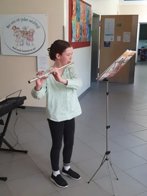 Foto des Albums: Offene Bühne im Schulhaus Hollstadt  - der Talentschuppen