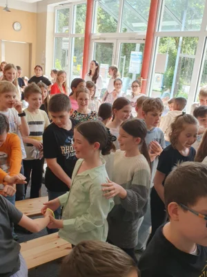 Foto des Albums: Offene Bühne im Schulhaus Hollstadt  - der Talentschuppen