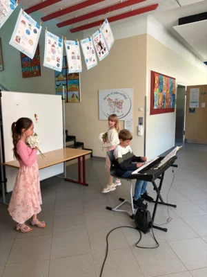 Foto des Albums: Offene Bühne im Schulhaus Hollstadt  - der Talentschuppen