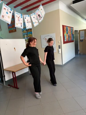 Foto des Albums: Offene Bühne im Schulhaus Hollstadt  - der Talentschuppen