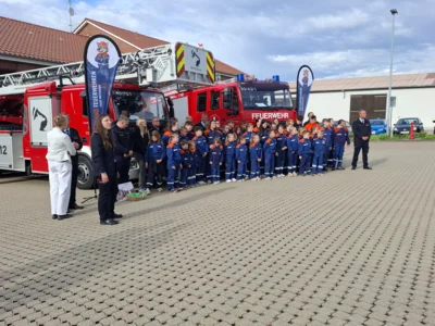 Foto des Albums: Scheckübergabe Jugendfeuerwehren Stadt Pritzwalk