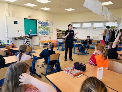 Foto des Albums: Präventionsprojekt Klasse 3: Wie gefährlich ist das Netz?