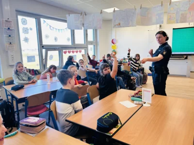 Foto des Albums: Präventionsprojekt Klasse 3: Wie gefährlich ist das Netz?