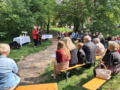 Foto des Albums: Tauf-Gottesdienst im Freien