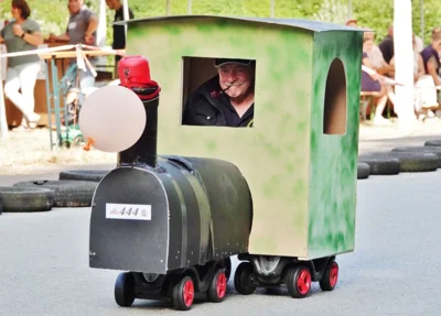 Emma 444 mit Lokf&uuml;hrer Dierk Harder 