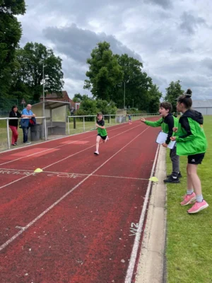 Foto des Albums: Känguru-Mathewettbewerb und Grundschulpokal 2026
