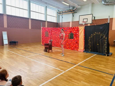 Foto des Albums: Premiere unserer Theater-AG