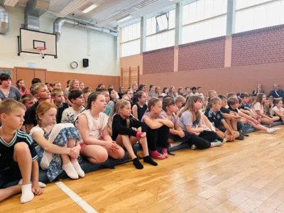 Foto des Albums: Premiere unserer Theater-AG