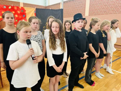 Foto des Albums: Premiere unserer Theater-AG