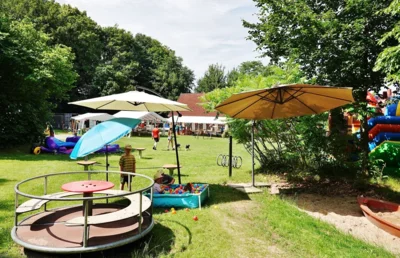 Sonnige Festwiese 