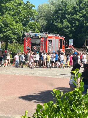 Foto des Albums: Wasserschlacht sorgt für Abkühlung