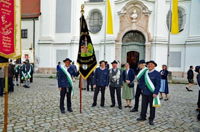 Foto des Albums: Bezirksschützenfest 2025  & 100 Jahre Gau Ammersee