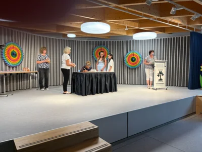 Foto des Albums: Feierliche Zeugnisübergabe für unsere 6. Klassen