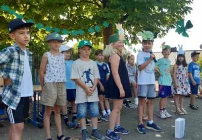 Foto des Albums: Verabschiedung Klasse 4a und 4b