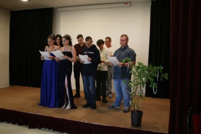 Foto des Albums: Zeugnissübergabe JG 10