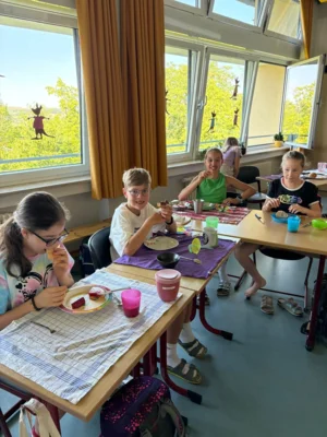 Foto des Albums: Regenwaldfreundliches Frühstück - Ein Kooperationsprojekt von Abenteuer Regenwald  und Tante Enso