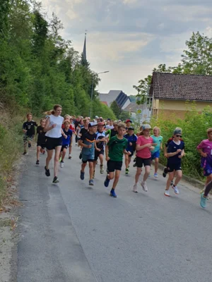 Foto des Albums: Lauf dich fit 2026 im Schulhaus Hollstadt
