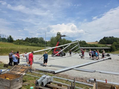 Foto des Albums: Zeltaufbau