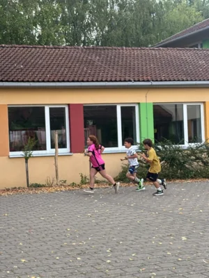 Foto des Albums: Lauf dich fit im Schulhaus Wollbach