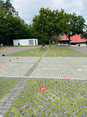 Foto des Albums: Auf die Räder- fertig, los!