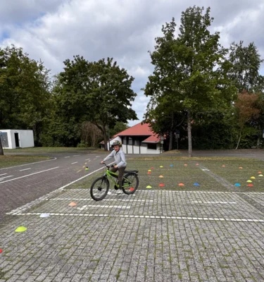 Foto des Albums: Auf die Räder- fertig, los!