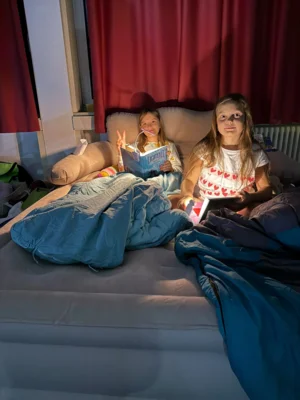 Foto des Albums: Eine Nacht voller Abenteuer: Unsere Lesenacht in der Schule