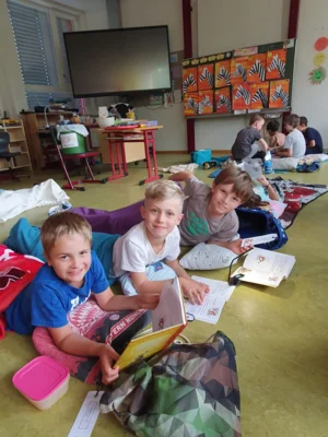 Foto des Albums: Sternennacht der Klassen 2a und 2b