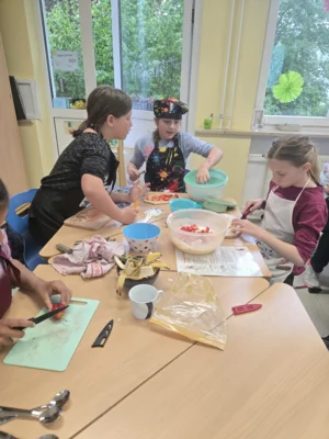 Foto des Albums: Ernährungsführerschein der Klassen 3a und 3b