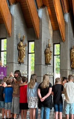 Foto des Albums: Wenn wir weiterziehen  - Abschlussfeier der vierten Klassen