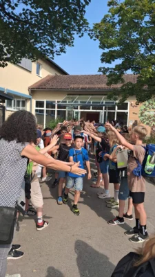 Foto des Albums: Wenn wir weiterziehen  - Abschlussfeier der vierten Klassen