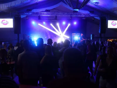 Foto des Albums: Infernoparty mit der Band 