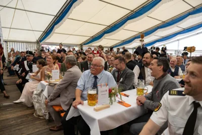 Foto des Albums: Festsonntag