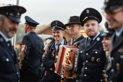 Foto des Albums: Einholung der Fahnenmutter