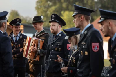 Foto des Albums: Einholung der Fahnenmutter