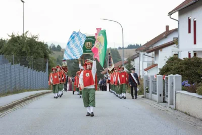 Foto des Albums: Einholen der Vereine