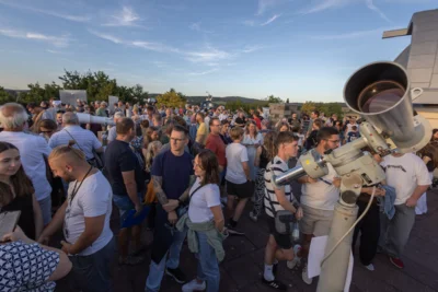 Es herrscht eine freudige, gespannte Atmosph&auml;re. Foto: Presseb&uuml;ro Hagen Hartwig 