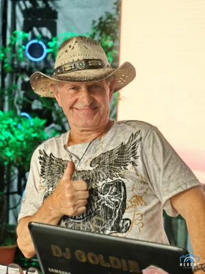 Country & Line-Dance mit DJ Goldi  (Bild vergr&ouml;&szlig;ern)