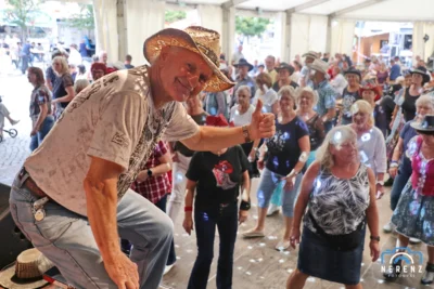 Country & Line-Dance mit DJ Goldi  (Bild vergr&ouml;&szlig;ern)